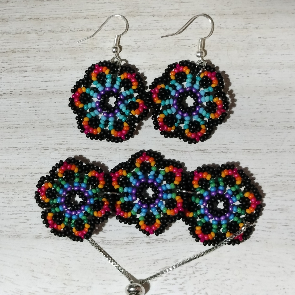 SOLD Earring and bracelet set